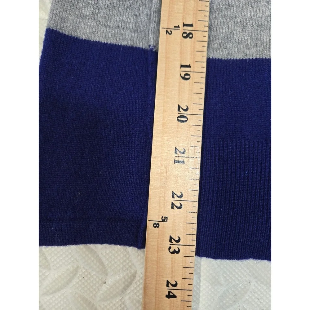 C by Bloomingdales Cashmere Sweater‎ Womens XS Blue Gray Striped Crew Neck 2-Ply